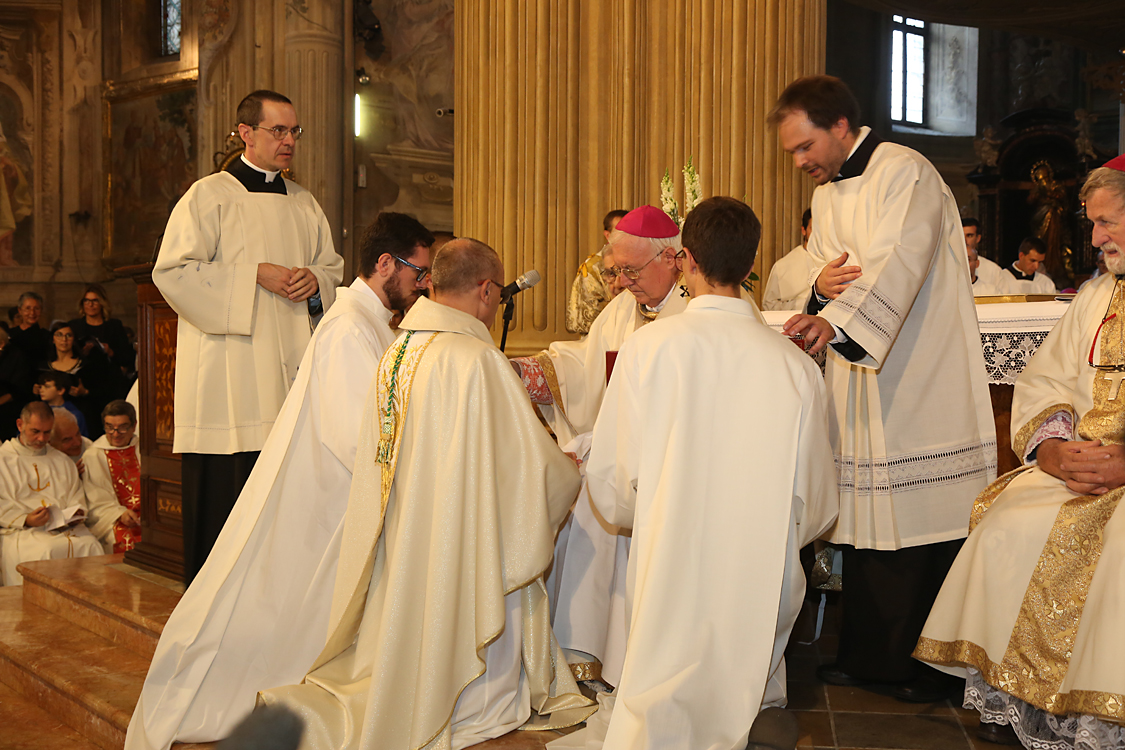 Monsignor Marco Prastaro Vescovo di Asti_253.jpg